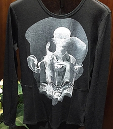 市场上装-T恤-时尚男装t恤