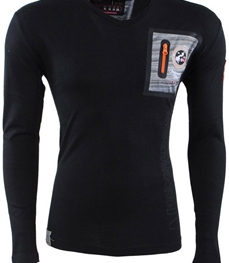 市场上装-T恤-时尚男装t恤