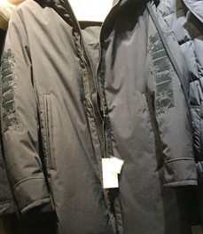 市场上装-中长外套-（实拍）时尚男装中长外套