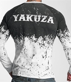 市场上装-T恤-时尚男装t恤