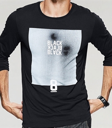 市场上装-T恤-时尚男装t恤