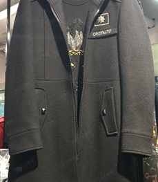 市场上装-中长外套-（实拍）时尚男装中长外套