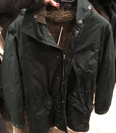 市场上装-大衣-（实拍）时尚商务大衣