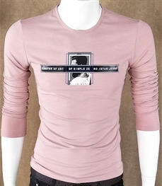 市场上装-T恤-时尚男装t恤