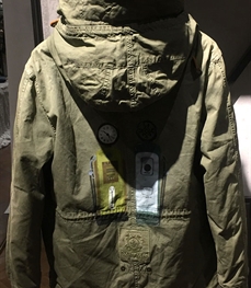 市场上装-皮衣-时尚男装皮衣