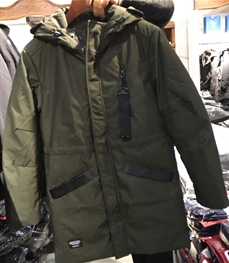 市场上装-中长外套-（实拍）时尚男装中长外套