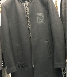 市场上装-大衣-（实拍）时尚商务大衣