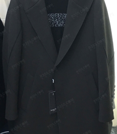 市场上装-大衣-（实拍）时尚商务大衣