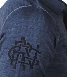 市场上装-T恤-时尚男装t恤