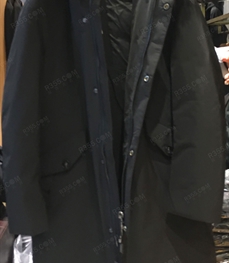 市场上装-大衣-（实拍）时尚商务大衣