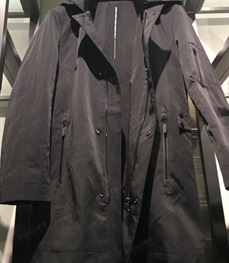 市场上装-大衣-（实拍）时尚商务大衣