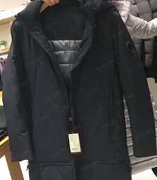 市场上装-大衣-（实拍）时尚商务大衣