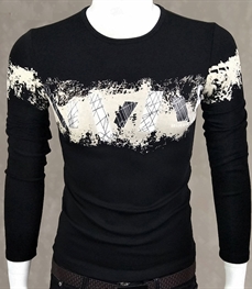 市场上装-T恤-时尚男装t恤