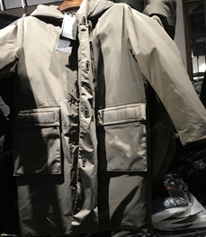 市场上装-中长外套-（实拍）时尚男装中长外套