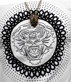 市场上装-T恤-时尚男装t恤