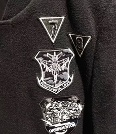 市场上装-中长外套-时尚男装中长外套