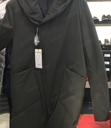 市场上装-中长外套-（实拍）时尚男装中长外套