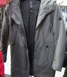 市场上装-大衣-（实拍）时尚商务大衣