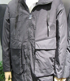 市场上装-大衣-（实拍）时尚商务大衣