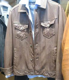 市场上装-皮衣-（实拍）时尚商务皮衣