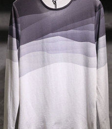 市场上装-T恤-时尚男装t恤