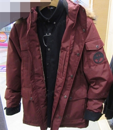 市场上装-大衣-（实拍）时尚商务大衣