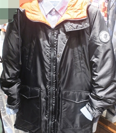 市场上装-大衣-（实拍）时尚商务大衣