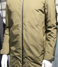 市场上装-大衣-（实拍）时尚商务大衣