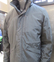 市场上装-大衣-（实拍）时尚商务大衣