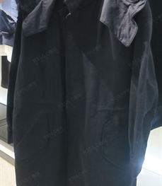 市场上装-大衣-（实拍）时尚商务大衣