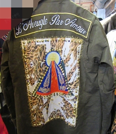 市场上装-大衣-（实拍）时尚商务大衣