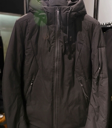 市场上装-棉衣/羽绒服-时尚男装棉服