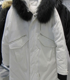 市场上装-中长外套-（实拍）休闲男装中长外套