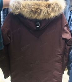 市场上装-中长外套-（实拍）休闲男装中长外套