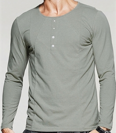 市场上装-T恤-时尚男装t恤