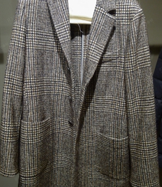 市场上装-大衣-（实拍）时尚商务大衣