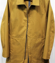 市场上装-大衣-（实拍）时尚商务大衣