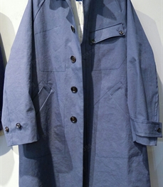 市场上装-大衣-（实拍）时尚商务大衣