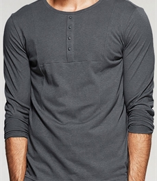 市场上装-T恤-时尚男装t恤