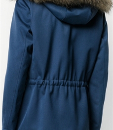 市场上装-大衣-时尚商务大衣