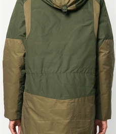 市场上装-大衣-时尚商务大衣