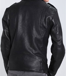 市场上装-皮衣-时尚男装皮衣
