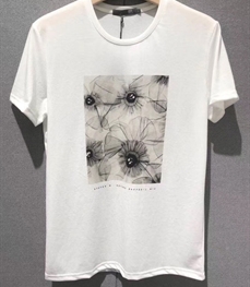 市场上装-T恤-时尚T恤