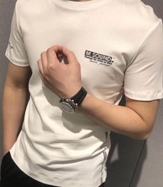 市场上装-T恤-时尚T恤