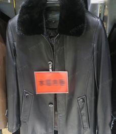 市场上装-尼克服-商务尼克服【实拍】