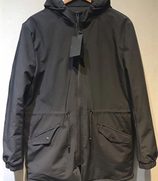 市场上装-大衣-时尚商务大衣