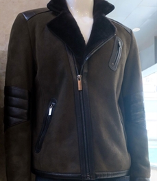 市场上装-尼克服-商务尼克服【实拍】