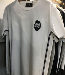 市场上装-T恤-靓仔T恤【实拍】