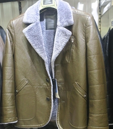 市场上装-尼克服-商务尼克服【实拍】