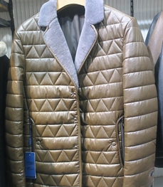 市场上装-尼克服-商务尼克服【实拍】